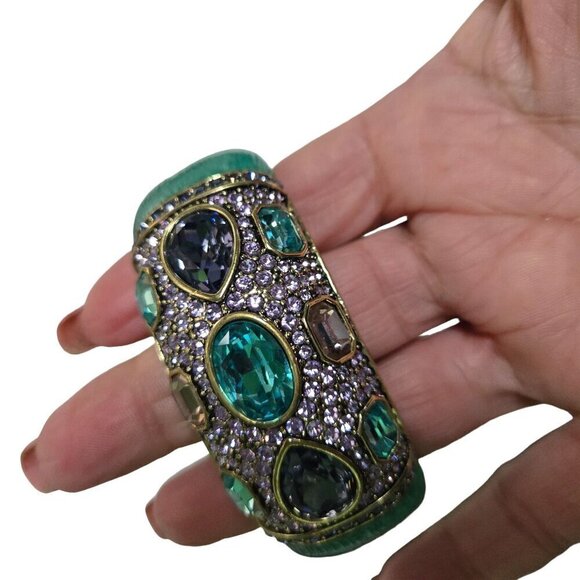 Heidi Daus NWOT Say It With Style Crystal Acrylic Brass Hinged Bangle Bracelet - Picture 5 of 10